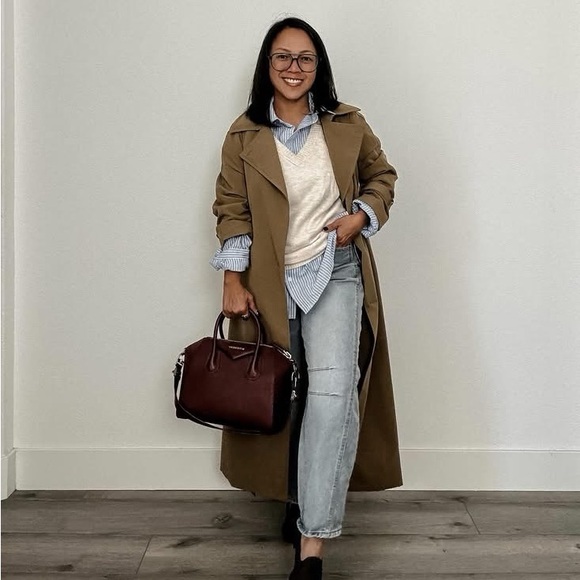 Cream V Neck Sweater Vest - Picture 3 of 4